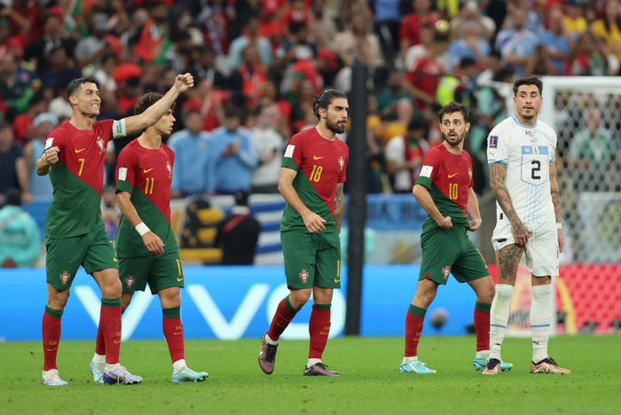 包含集结日欧篮联焦点战，葡萄牙体育防线松动，管理层满意，更衣室氛围转暖的词条