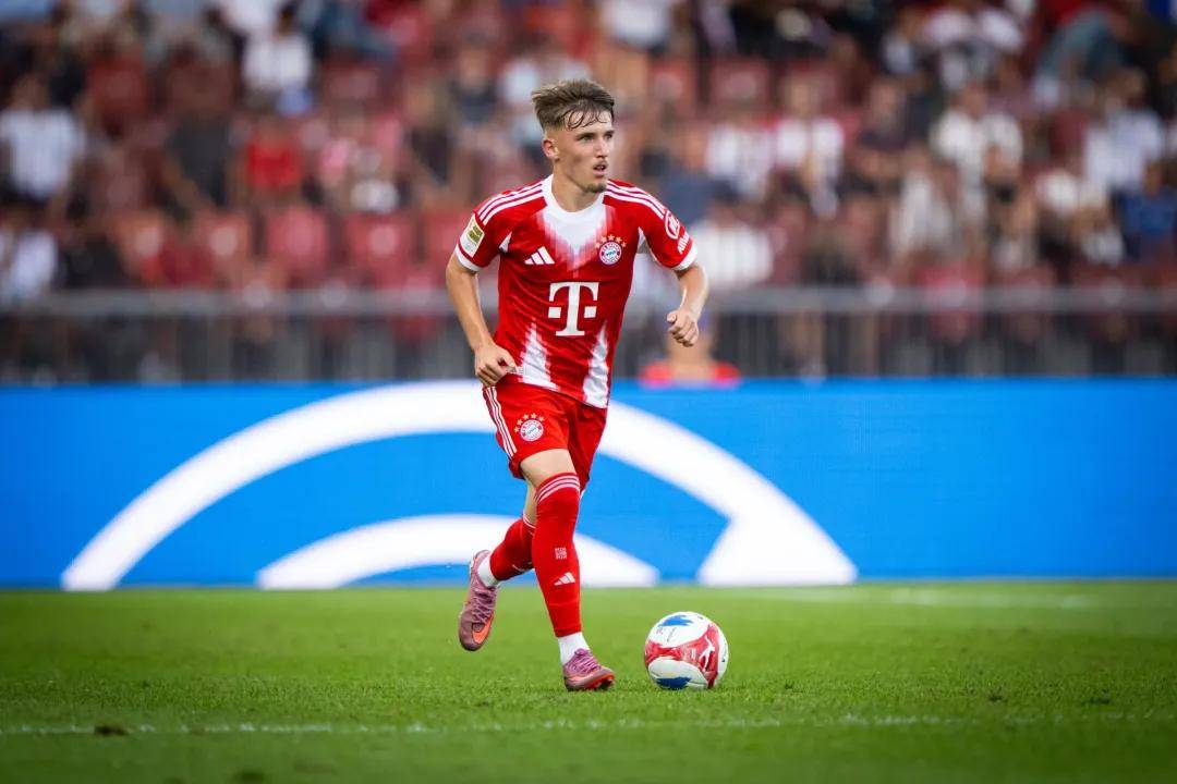 里程碑夜拜仁慕尼黑刷新队史纪录；意甲集结日刷纪录；媒体盛赞；控场能力受关注的简单介绍