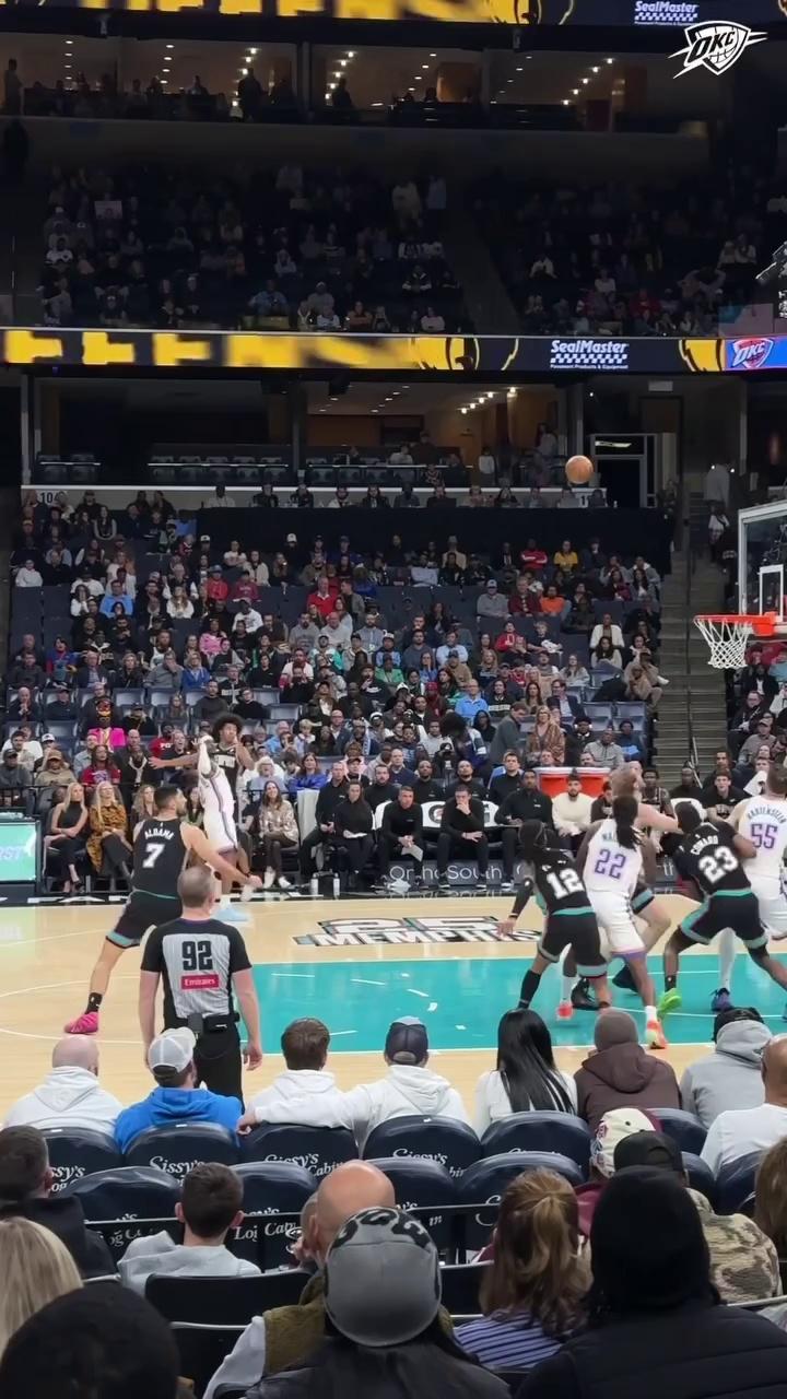 包含今晚NBA总决赛焦点战，俄克拉荷马雷霆门线救险，管理层满意，资深球员宣示担当的词条